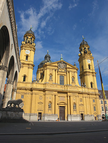 Theatinerkirche Fotos