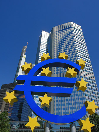 Fotos Eurozeichen mit Eurotower