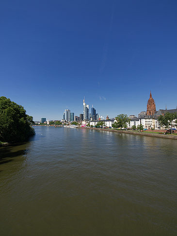 Blick über den Main Fotos