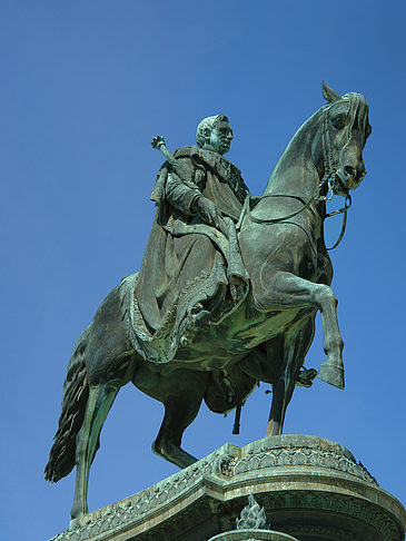 Fotos König-Johann-Statue