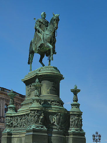 König-Johann-Statue Foto 