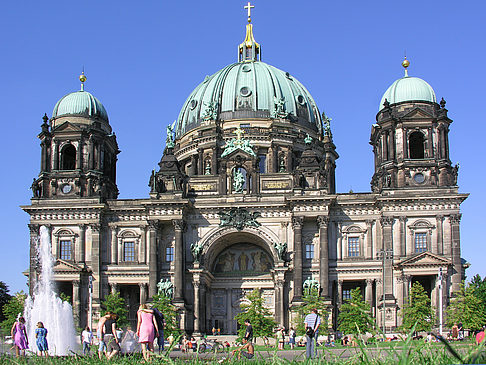 Berliner Dom mit Lustgarten
