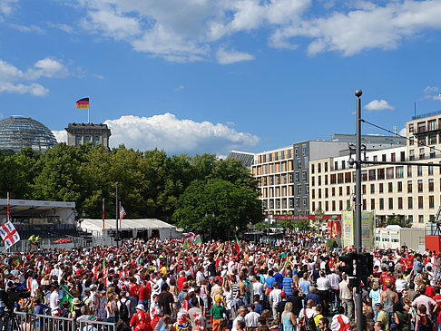 Fanmeile am Reichstag Foto 