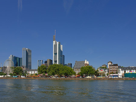 Fotos Skyline von Frankfurt mit Riesenrad