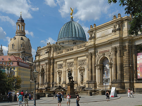 Foto Frauenkirche und Kunstakademie